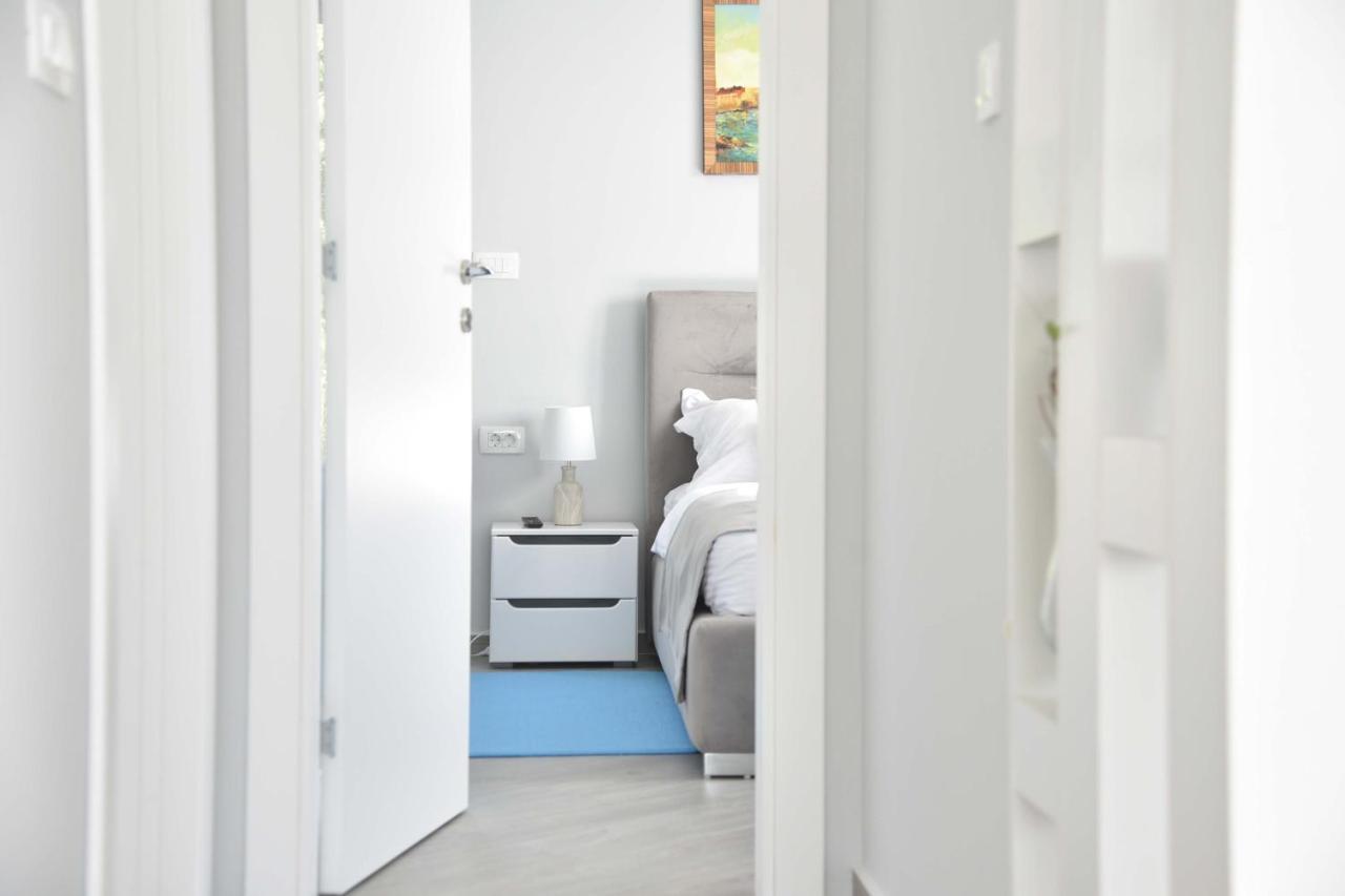 Verbalj Apartment With Swimming Pool Котор Экстерьер фото