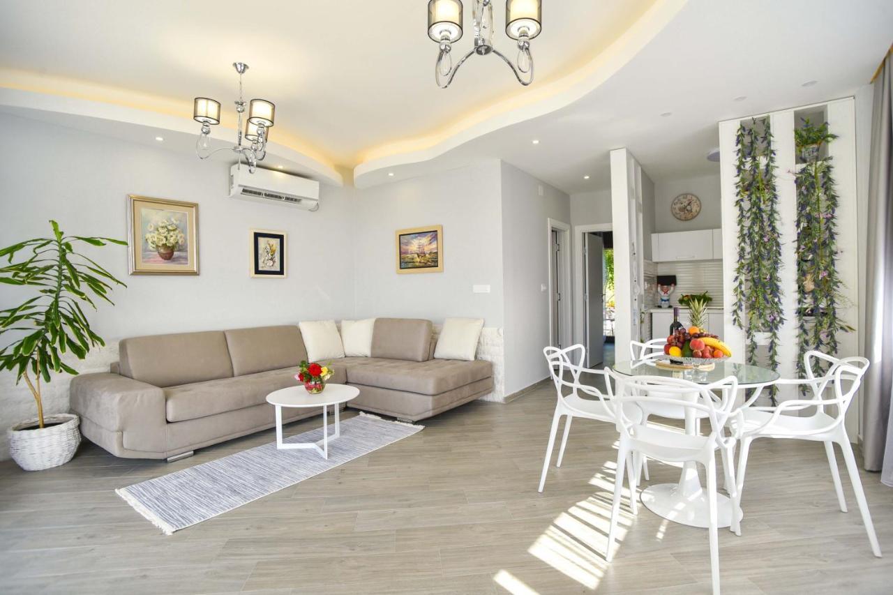Verbalj Apartment With Swimming Pool Котор Экстерьер фото
