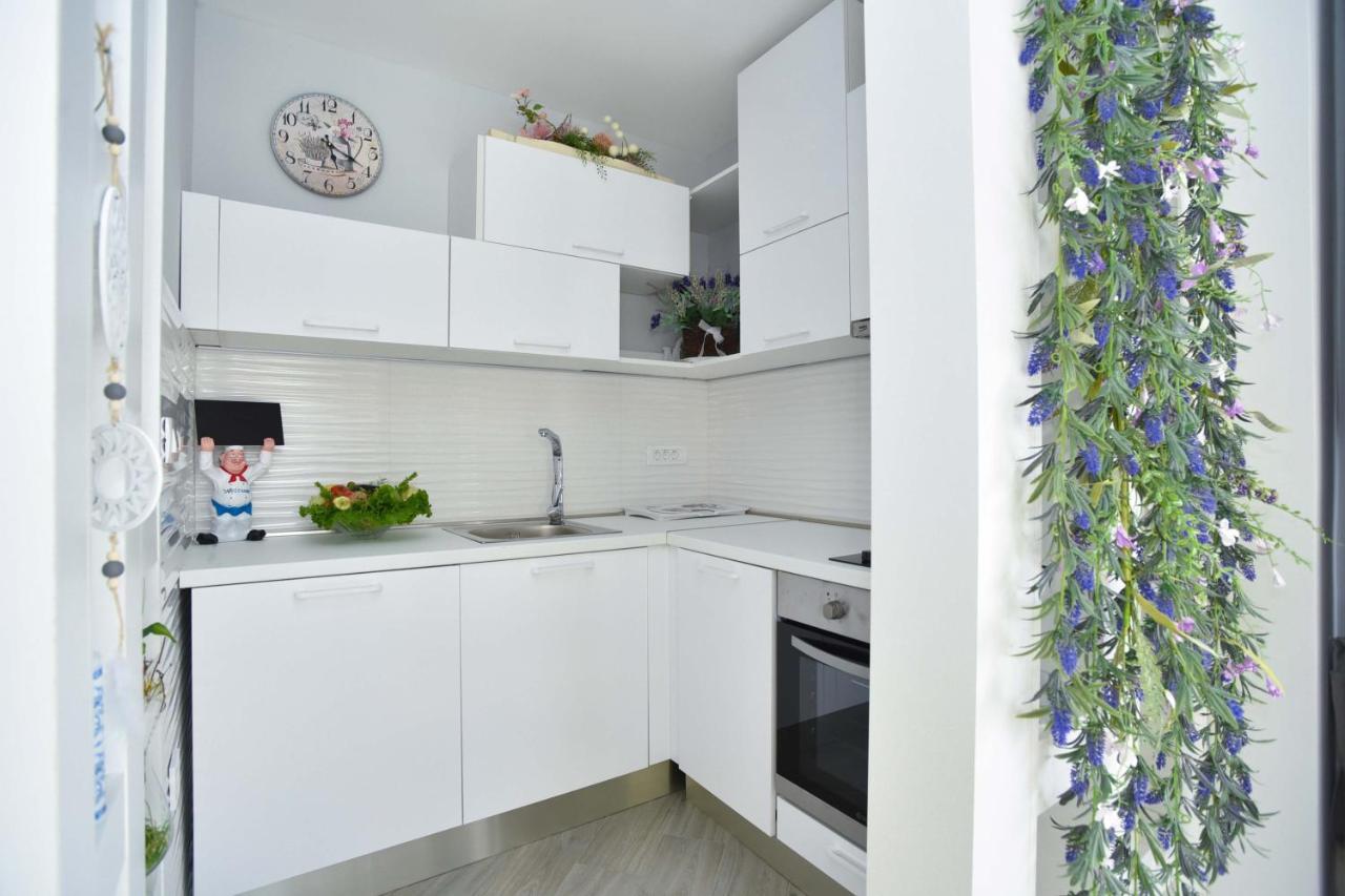 Verbalj Apartment With Swimming Pool Котор Экстерьер фото